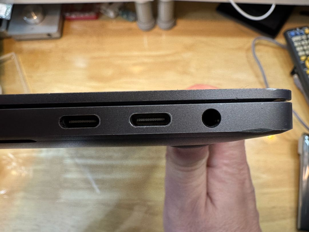 맥북프로2019 16인치 i7 16gb 512gb 팝니다--4