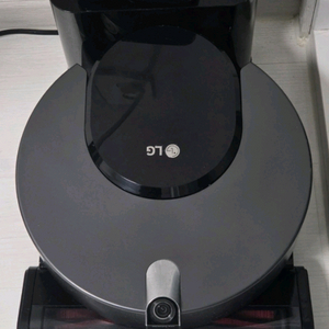 LG 코드제로 로봇청소기 R9