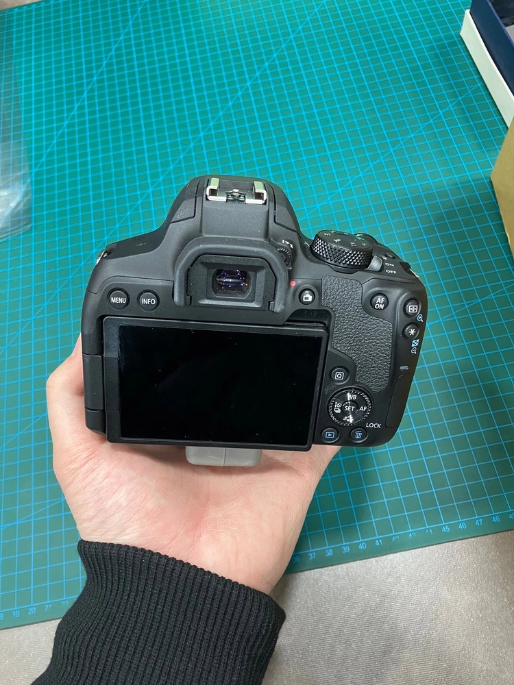캐논 EOS 850D + EF-S 17-55mm 렌즈 ,포텍스 E400 SS-B 스튜디오 조명 세트 이미지