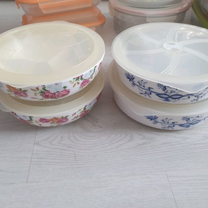 쯔비벨블루 동서 3칸 접시 밀폐 용기 4개 일괄. 새상품 대용량 꽃무늬 도자기 분할 찬통 그릇 3구 3절