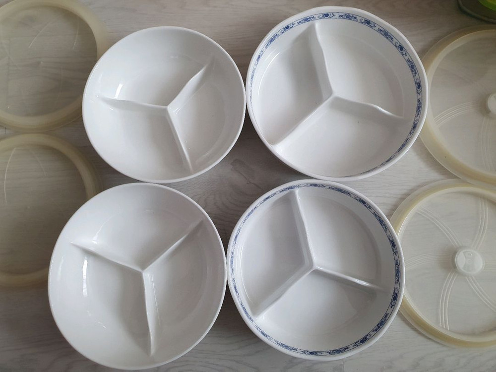 쯔비벨블루 동서 3칸 접시 밀폐 용기 4개 일괄. 새상품 대용량 꽃무늬 도자기 분할 찬통 그릇 3구 3절 이미지