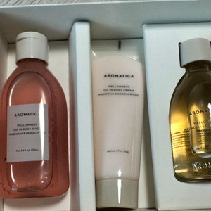 아로마티카 멜로우니스 바디 3종 세트 돌고래 괄사 파우치까지