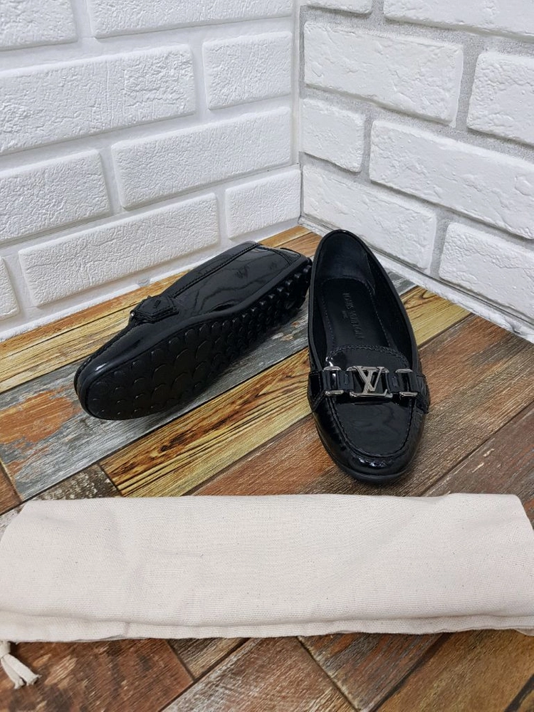 [37/240/정품] 루이비통 페이턴트 로퍼 블랙 드라이빙슈즈 이미지
