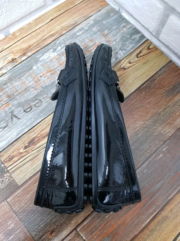[37/240/정품] 루이비통 페이턴트 로퍼 블랙 드라이빙슈즈 이미지