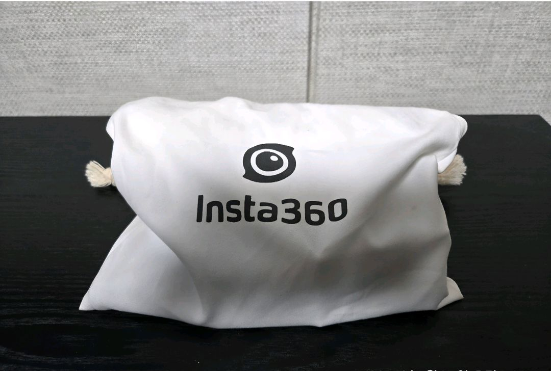 인스타360 원 X2 액션캠 세트--2