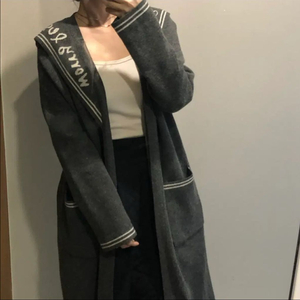 지컷 세일러 세라 레터링 롱 가디건 코트 올드머니룩 결혼식 하객 타임마인