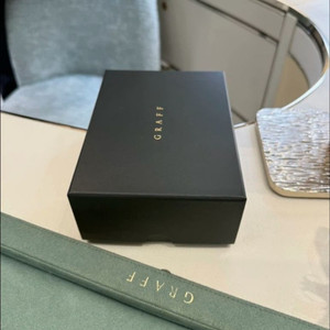 그라프 버터플라이 다이아몬드 목걸이 이미지