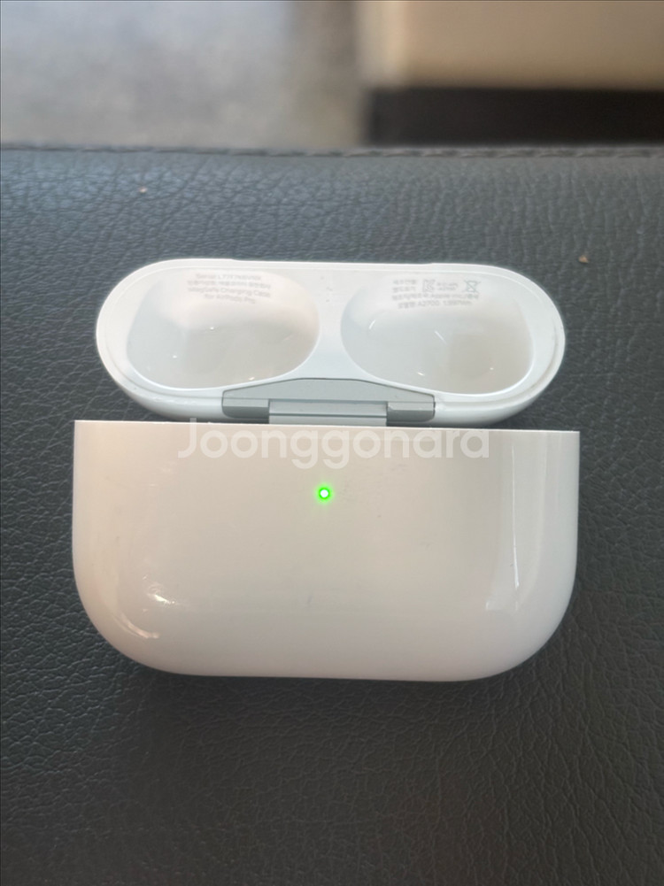 에어팟프로2 본체 8핀 상태굿 싸게급처!!--1