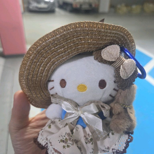 헬로키티 밀집모자 꽃치마 곰인형 키티 키링