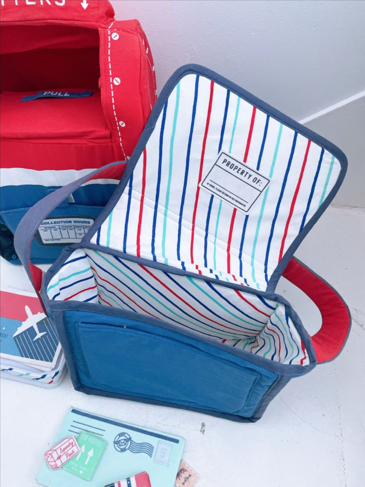 Crate and barrel 우체국 놀이 세트--8