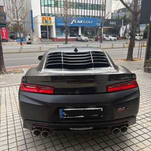 카마로 카본 랩핑 스포일러