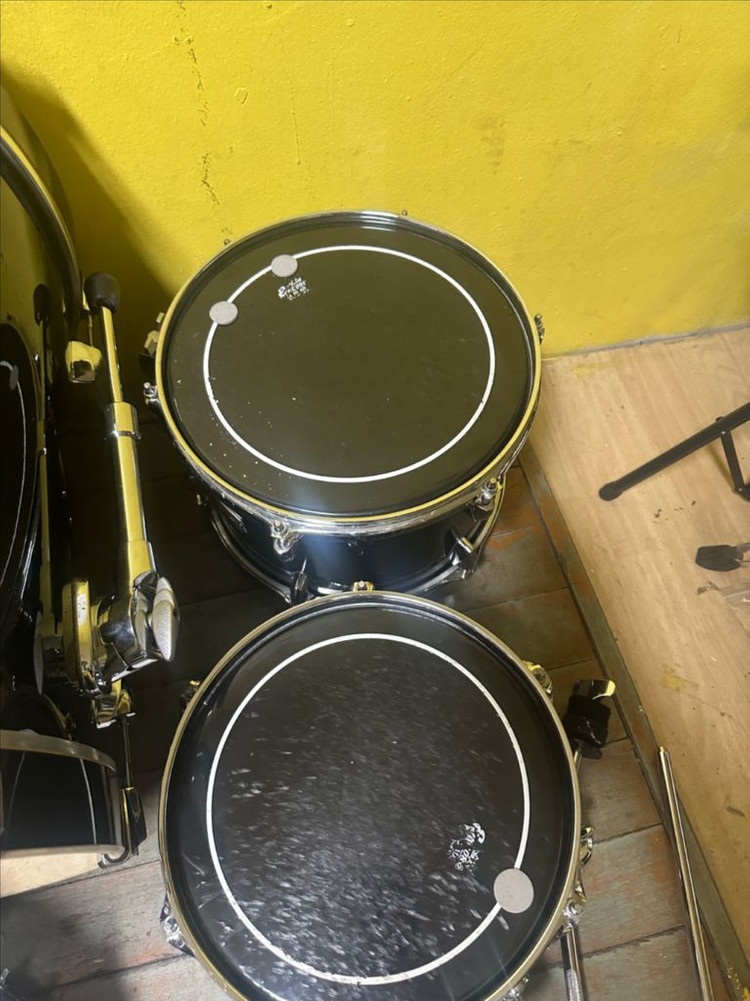 야마하 스테이지커스텀 5기통 드럼 세트 + 로벤스워트 심벌 이미지