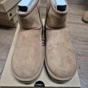 UGG 클래식 미니 2 부츠 220mm