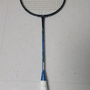 요넥스 나노플레어700 5u 배드민턴라켓