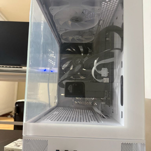 인텔 i5-12세대 12400F RTX5060 이미지