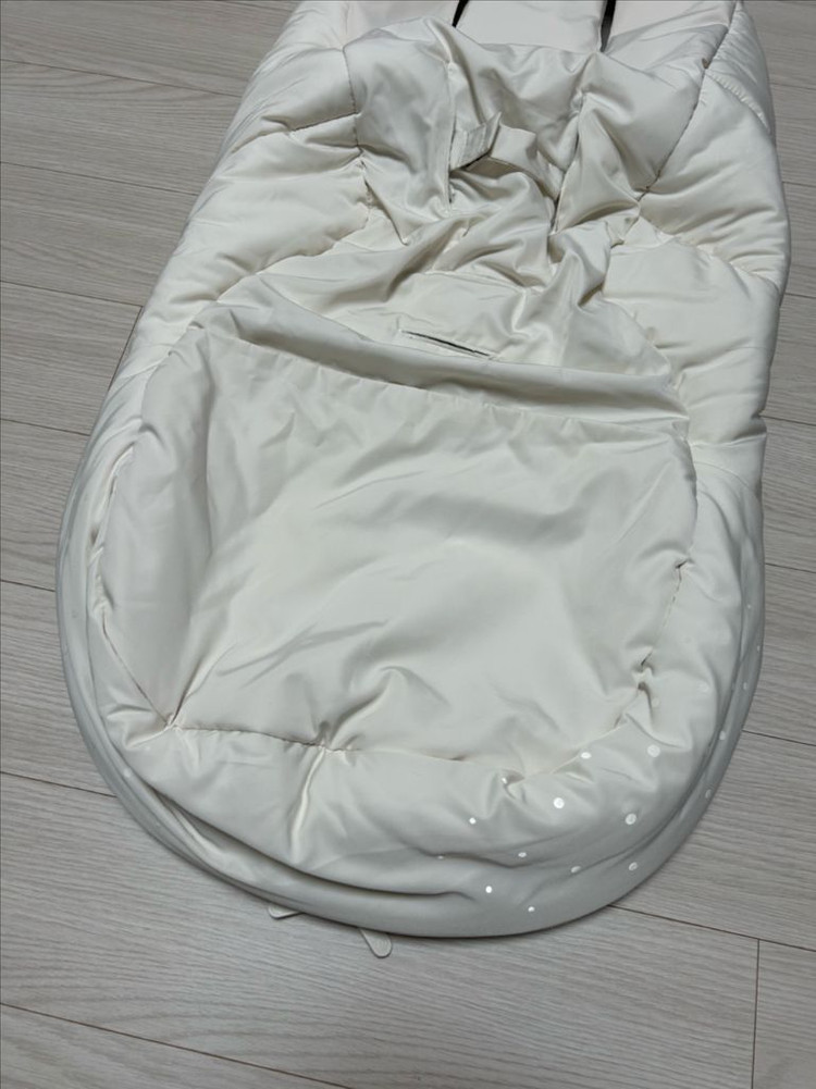 부가부 풋머프 화이트 색상 이미지