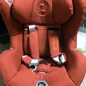 싸이벡스 제로나 큐 아이사이즈 플러스 cybex sirona Q I size PLUS