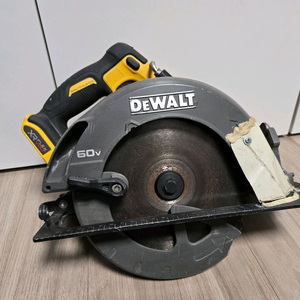 디월트 DCS578 원형톱