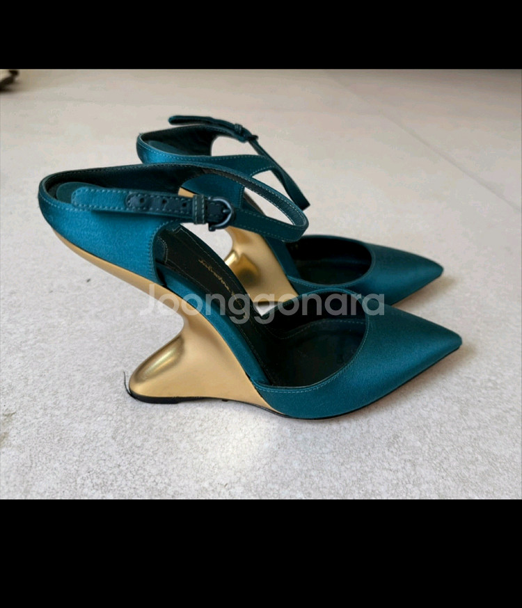 페레가모 하이힐 (정품--1