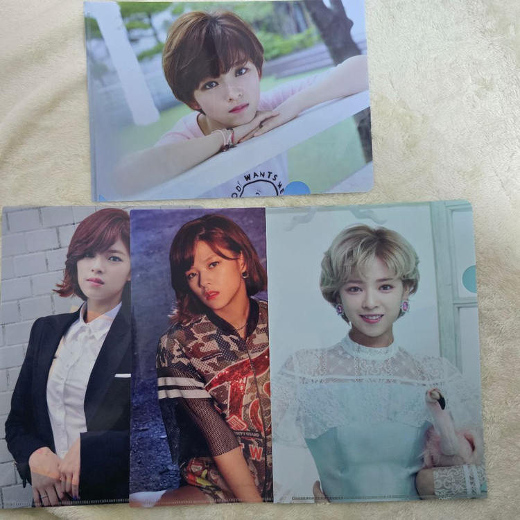 트와이스 정연 모모 기타굿즈(책받침, 증명사진, L-HOLDER SET 클리어파일) 이미지