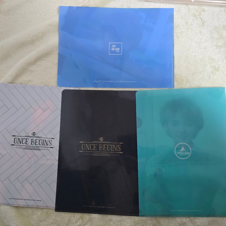 트와이스 정연 모모 기타굿즈(책받침, 증명사진, L-HOLDER SET 클리어파일) 이미지
