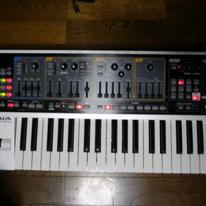 특A급롤랜드 GAIA SH-01 신디사이저