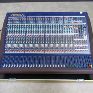 특A급 마이다스베니스F32체널