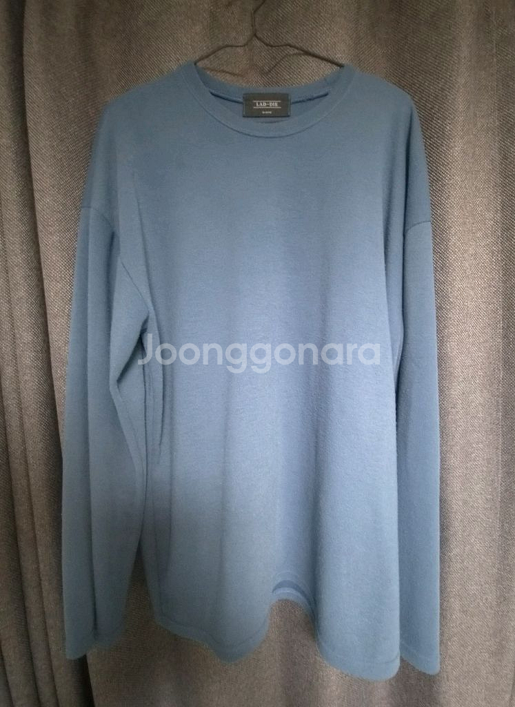 스카이 블루 라운드넥 긴팔 티셔츠--0