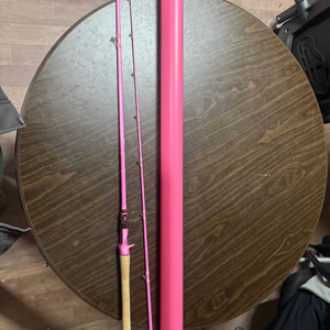 배스 낚시 닉스팝2 핑크에디선 742xh 팝니다.