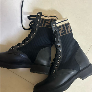 펜디 로코코 워커 36