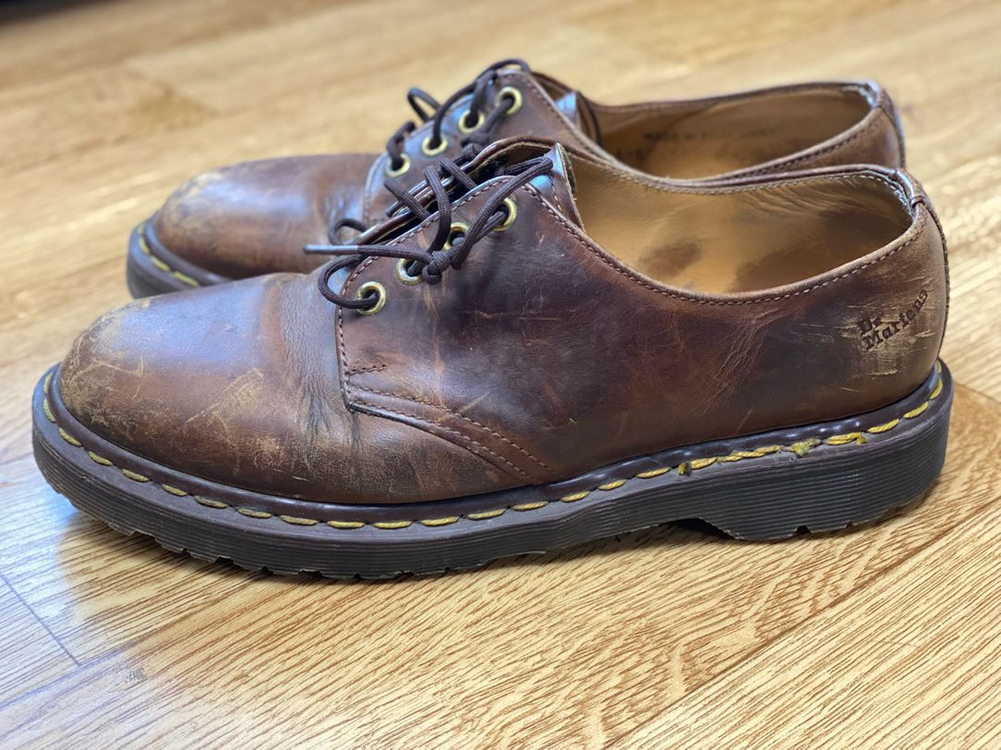 닥터마틴 로퍼 빈티지브라운 250사이즈 판매합니다.--1