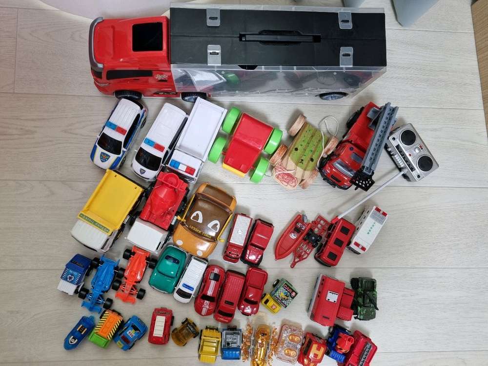 자동차 장난감 소방차 경찰차 카캐리어 등 38개--1