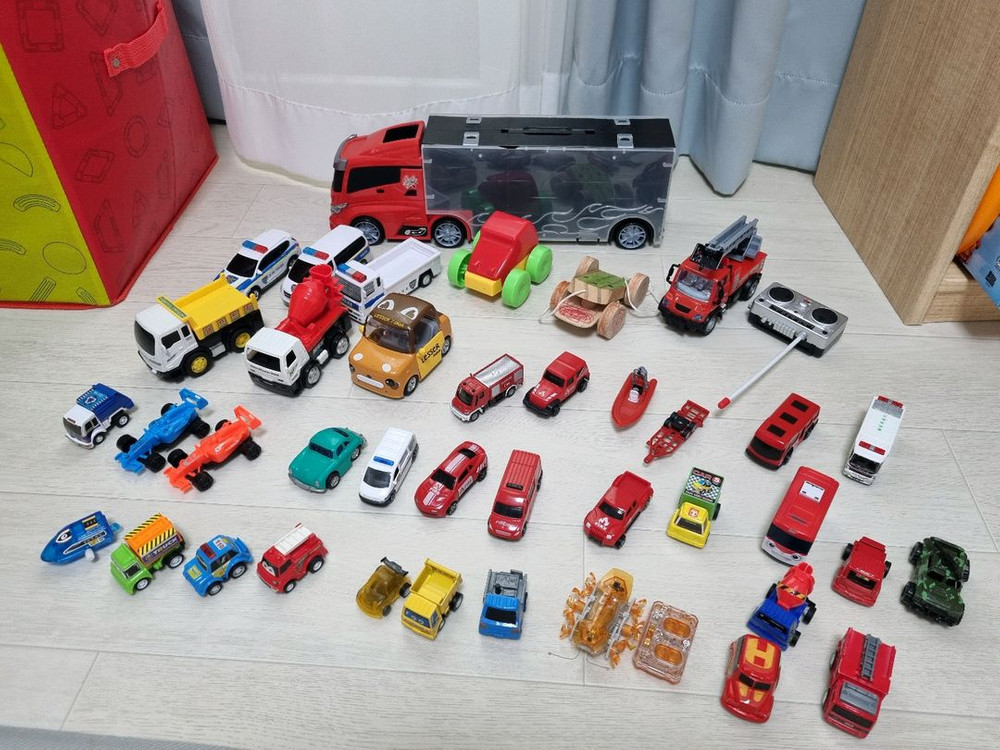 자동차 장난감 소방차 경찰차 카캐리어 등 38개--3