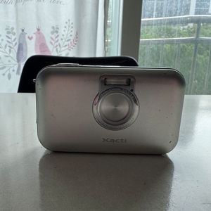 산요 작티 E6 디지털 카메라