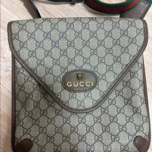 구찌 네오 빈티지 GG 미듐 메신저백 크로스백