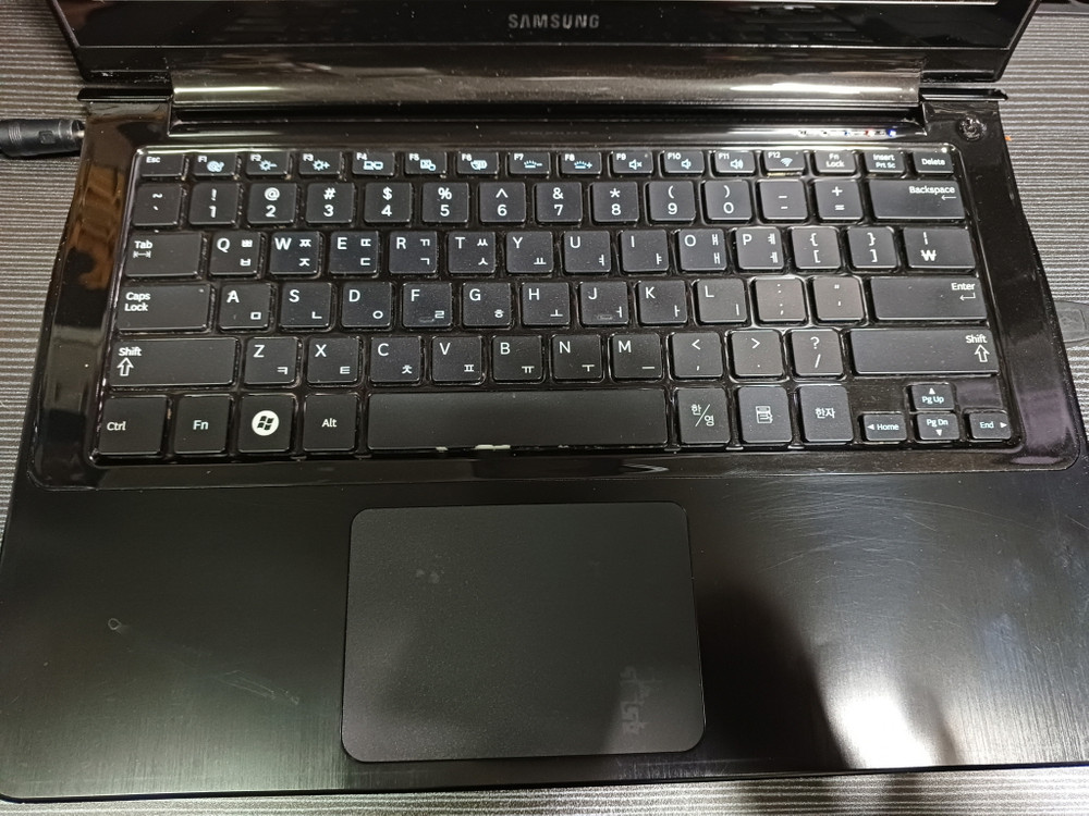 삼성 센스 900X 슬림형 노트북 SSD i5 8GB 키보드고장 이미지