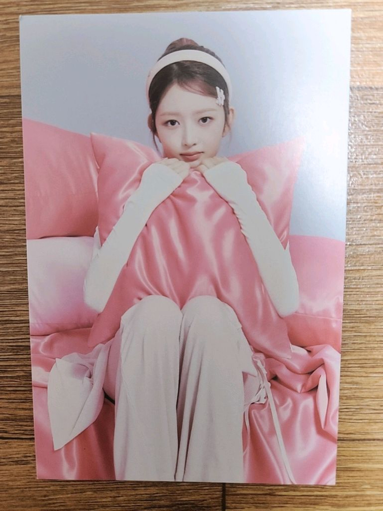 아이브 레이 2024 시즌그리팅 시그 분철 구성품(위시카드/포스트카드) 이미지