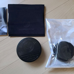 미사용 루미너스 루나틱폴리쉬 문라이트 고체왁스 팝니다.