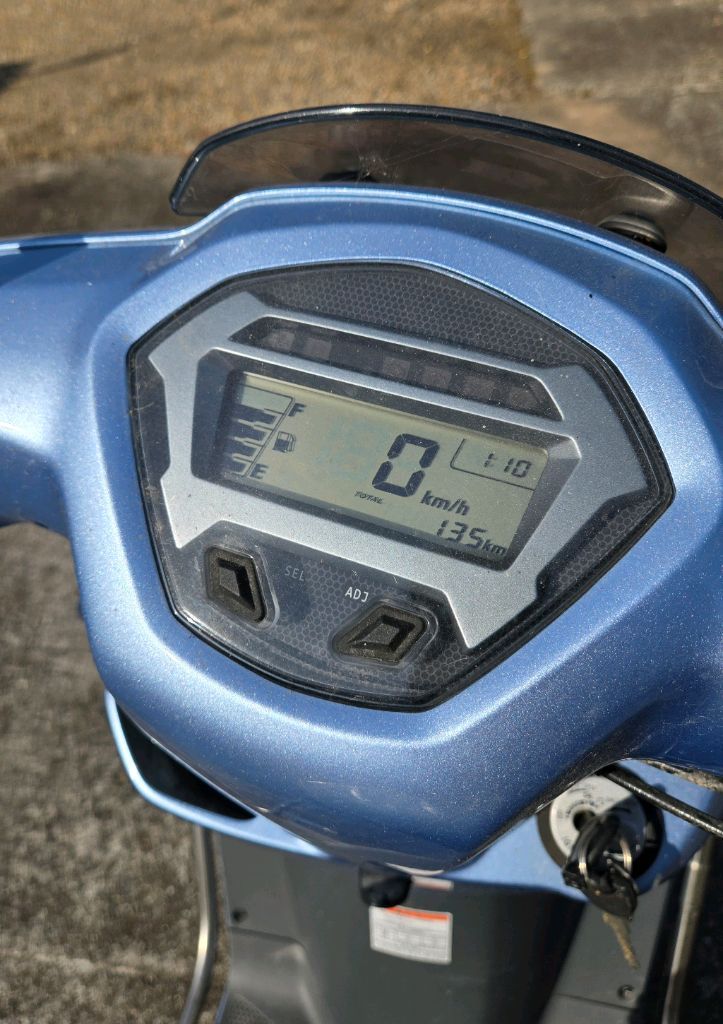 대림디엔에이 M-boy 오토바이 이미지