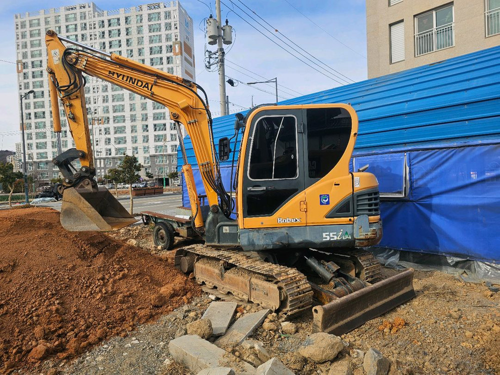 현대 ROBEX 55 굴삭기 이미지