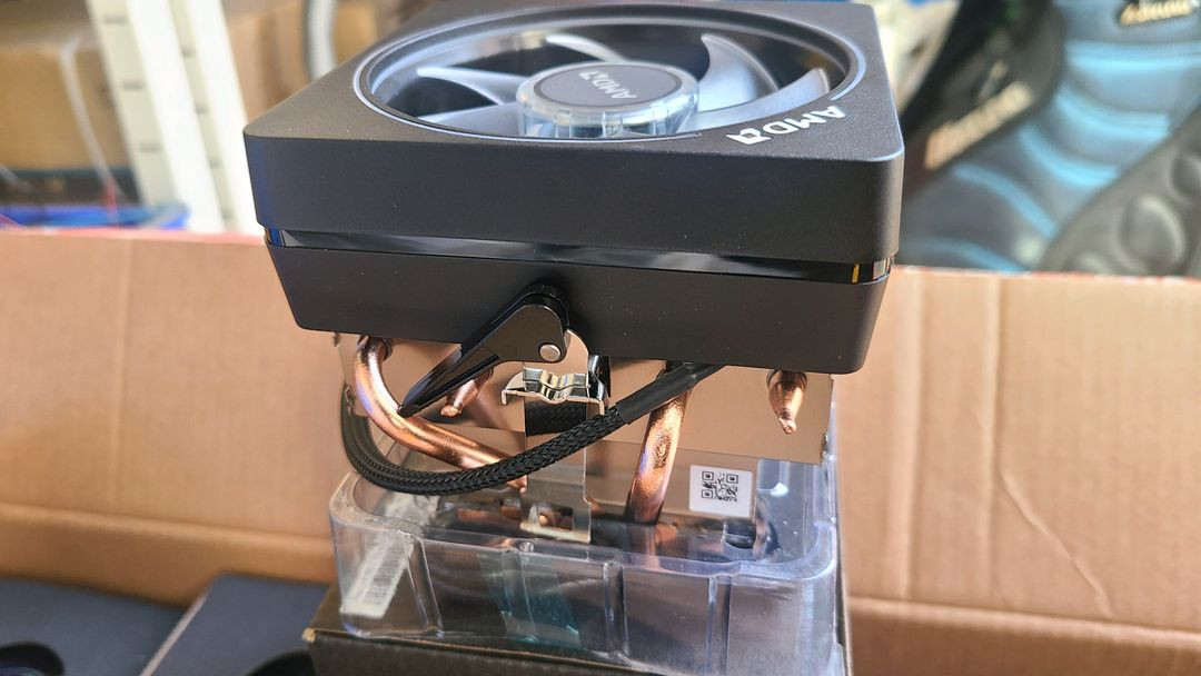 AMD 정품 CPU 쿨러 일괄 판매 (총 80개)--2