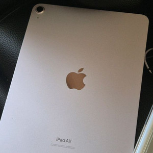 애플 아이패드 에어 5 핑크 256GB + 펜슬, 종이필름 부착 이미지