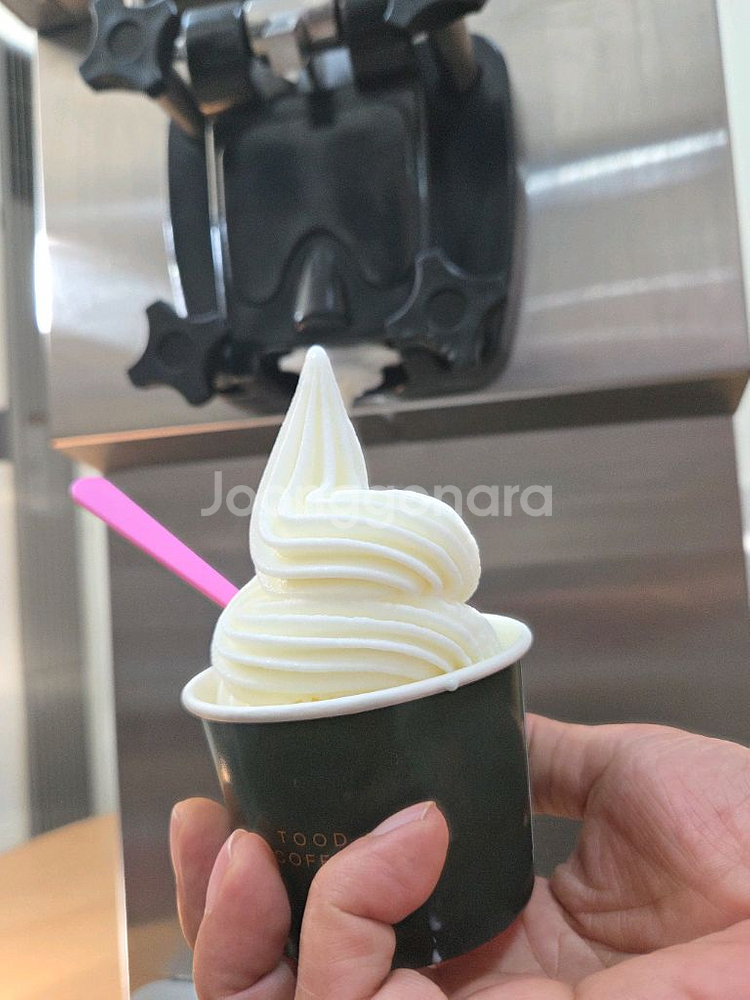 웰아이스 T119 소프트아이스크림/요거트 기계 (신품급) 급매--2