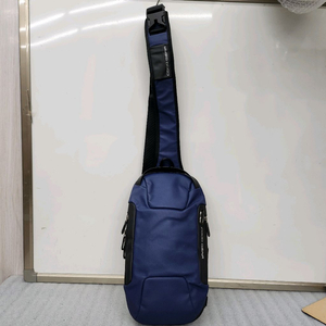 CODO GEAR 슬링백 네이비 40x23cm