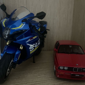 1/9 스즈키 GSX-1000R 오토바이 모델 이미지