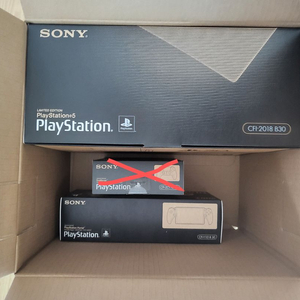 일괄판매)PS5 30주년 포탈 + 콘솔