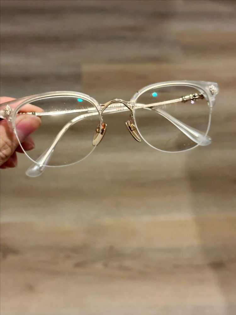 크롬하츠 안경 탕 이미지