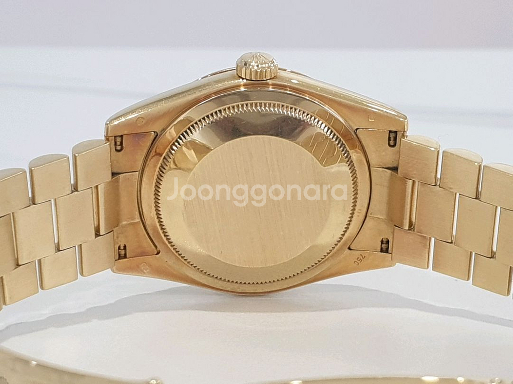 로렉스 데이데이트 118238 샴페인 다이아 금통--6