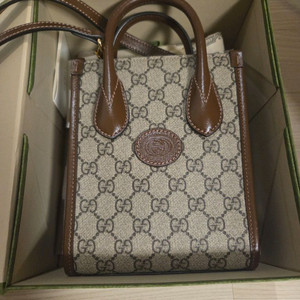 구찌 GG 캔버스 토트백 이미지
