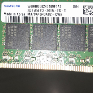 SAMSUNG/삼성 DDR4 32GB 3200 데스크탑 메모리 M378A4G43AB2-CWE